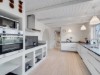 Image 7 - Kitchen