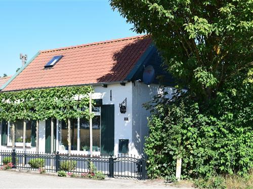 Holiday Home/Apartment - 6 persons -  - 4507JD - Schoondijke