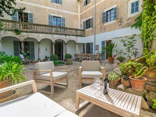 Holiday home - 9 persons -  - 07570 - Arta