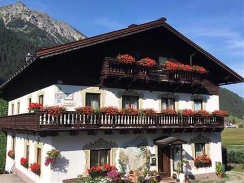 Holiday apartment - 4 persons -  - Hnr. - 6672 - Nesselwängle