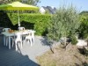 Image 21 - Outside