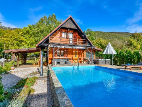 Holiday home - 8 persons -  - Frkasic - Plitvicka Jezera-Frkasic - 53230 - Frkasic
