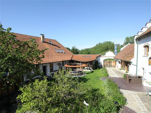 Rum - 29 personer -  - Schwarzenau - 3900