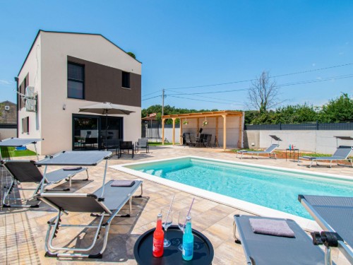 Holiday home - 7 persons -  - 52100 - Pula/Banjole