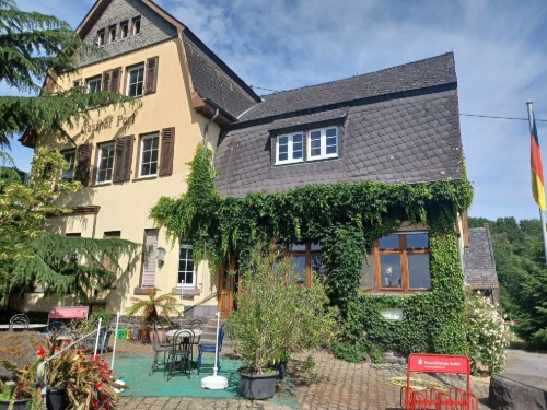 Holiday apartment - 3 persons -  - Am Bahnhof - 56753 - Naunheim