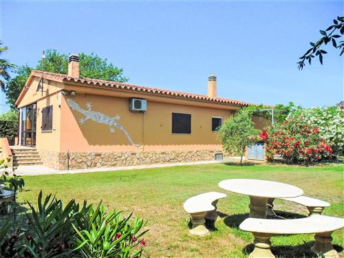 Holiday home - 8 persons -  - L'escala - 17130