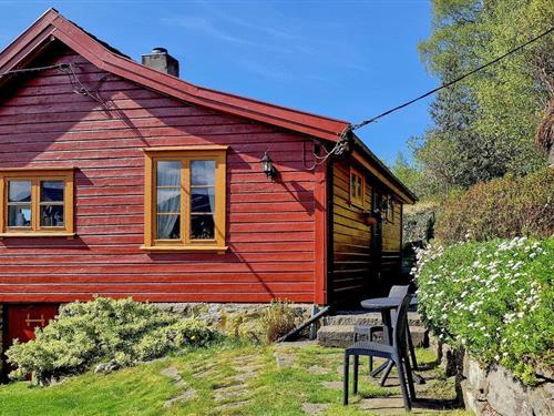 Holiday home - 4 persons -  - Eikeland - Kvinnherad/Vestland - 5451 - Valen