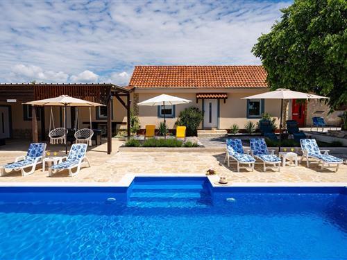 Sommerhus - 10 personer -  - 23420 - Zapužane