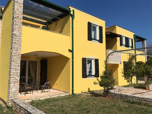 Holiday Home/Apartment - 4 persons -  - Put maslina - 52470 - Bašanija