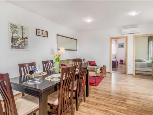 Holiday apartment - 6 persons -  - Panos ulica - 51250 - Novi Vinodolski