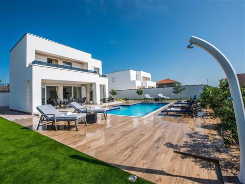 Holiday home - 10 persons -  - Pag/Novalja - 53291