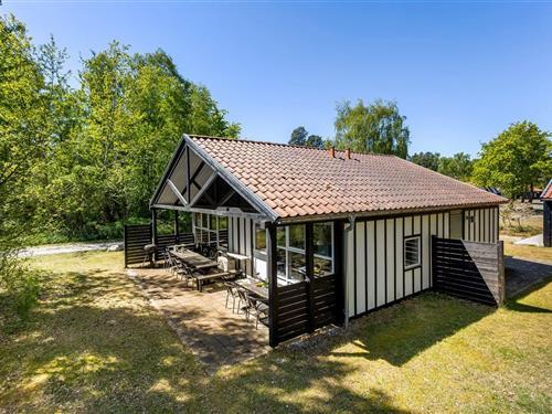 Ferielejlighed - 8 personer -  - Bøtølundvej - Marielyst - 4873 - Væggerløse