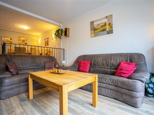 Holiday Home/Apartment - 6 persons -  - Friedrich-Paulsen-Straße - 25761 - Büsum