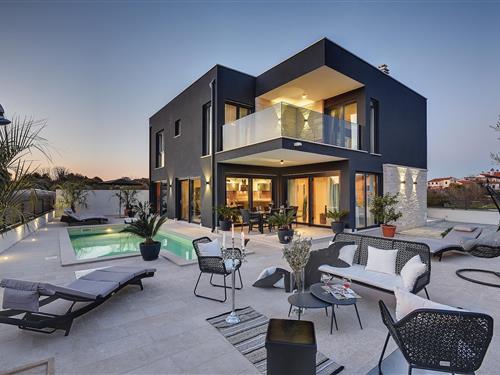 Villa - 10 personer -  - 52210 - Rovinj