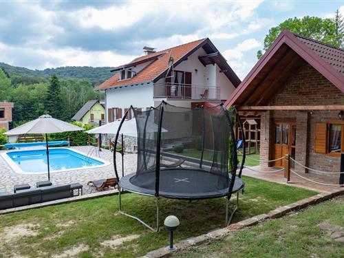 Ferienhaus - 13 Personen -  - Novo Zvecevo - Pozega - Brestovac - 34322 - Novo Zvecevo