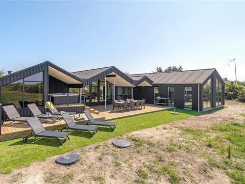 Sommerhus - 12 personer -  - Ravnebakken - 9492 - Blokhus