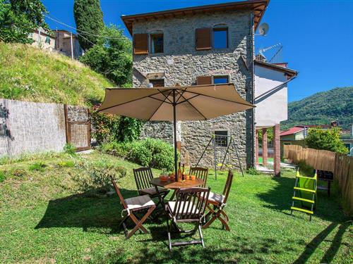 Ferielejlighed - 8 personer -  - Via Magenta - 55022 - Benabbio