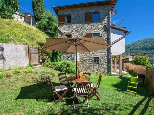 Ferielejlighed - 8 personer -  - Via Magenta - 55022 - Benabbio