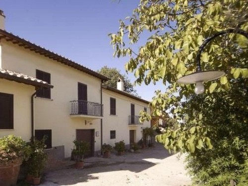 Holiday apartment - 3 persons -  - 01027 - Montefiascone
