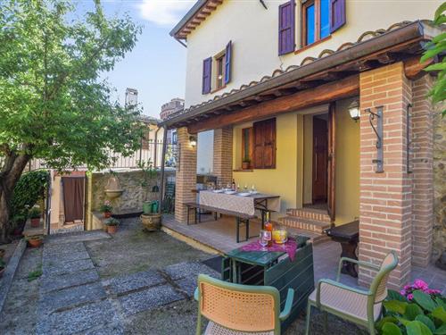 Sommerhus - 5 personer -  - Via del Teatro - 06044 - Castel Ritaldi