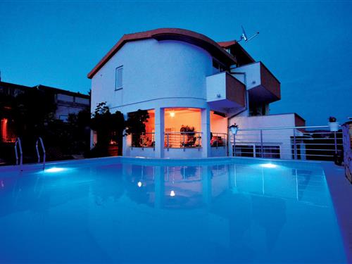 Feriehus - 7 personer -  - Mladinov Dolac - Trogir-Vinisce - 21226 - Vinisce