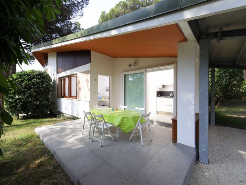 Sommerhus - 4 personer -  - 33054 - Lignano Pineta