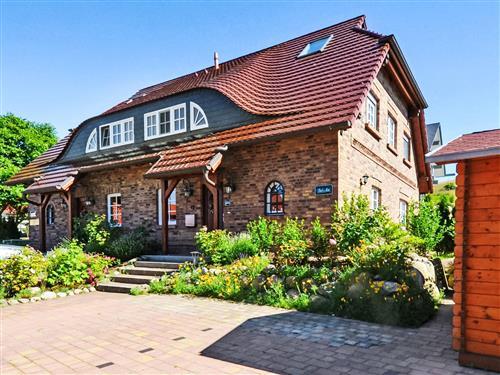 Holiday Home/Apartment - 8 persons -  - Groß Zicker - 18586