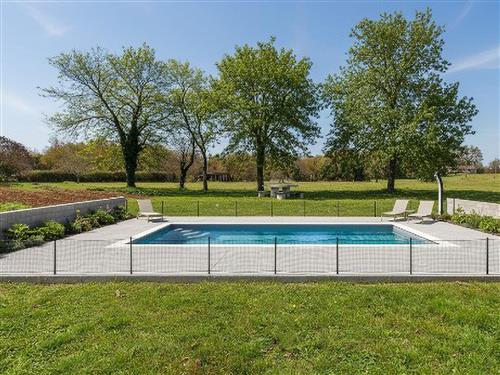 Feriehus - 8 personer -  - Rovinj/Žminj - 52000