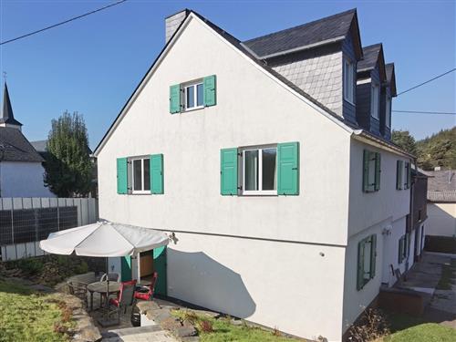 Sommerhus - 8 personer -  - Hauptstr. - 56291 - Bickenbach