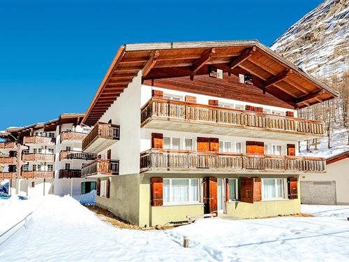 Holiday home - 26 persons -  - Ostwald Haus - 3910 - Saas-Grund