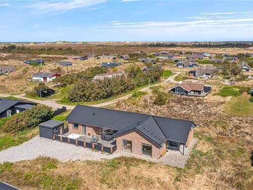 Sommerhus - 8 personer -  - Fyrmarken - Nr. Lyngvig - 6960 - Hvide Sande