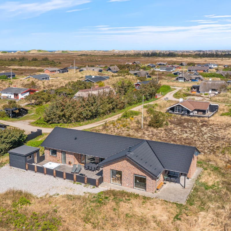 Sommerhus - 8 personer -  - Fyrmarken - Nr. Lyngvig - 6960 - Hvide Sande