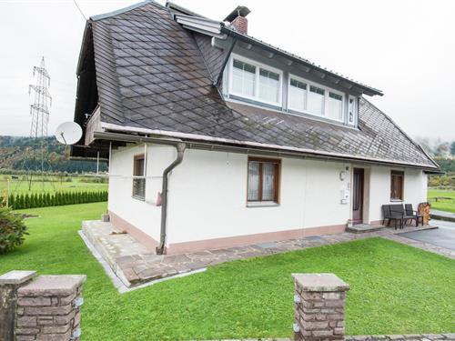 Holiday Home/Apartment - 5 persons -  - 9631 - Tröpolach