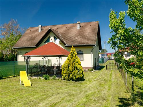 Holiday home - 7 persons -  - Balatonfenyves - 8646