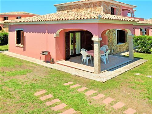 Holiday Home/Apartment - 6 persons -  - San Teodoro - 07052