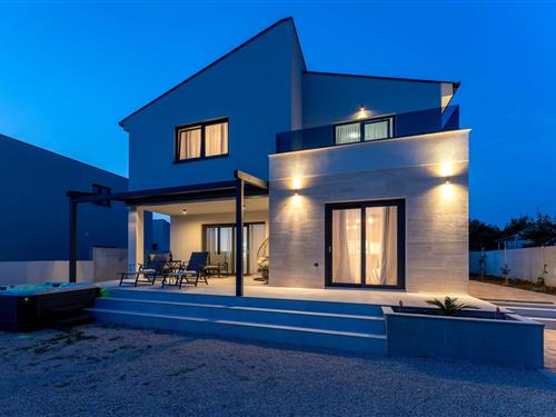 Holiday home - 8 persons -  - 23210 - Biograd Na Moru