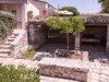 Image 37 - Outside