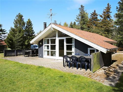 Holiday Home/Apartment - 8 persons -  - Petuniavænget - Marielyst - 4872 - Idestrup