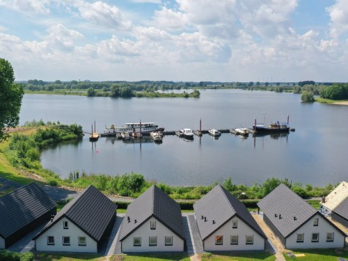 Holiday home - 6 persons -  - Zandstraat - 5331 PG - Kerkdriel