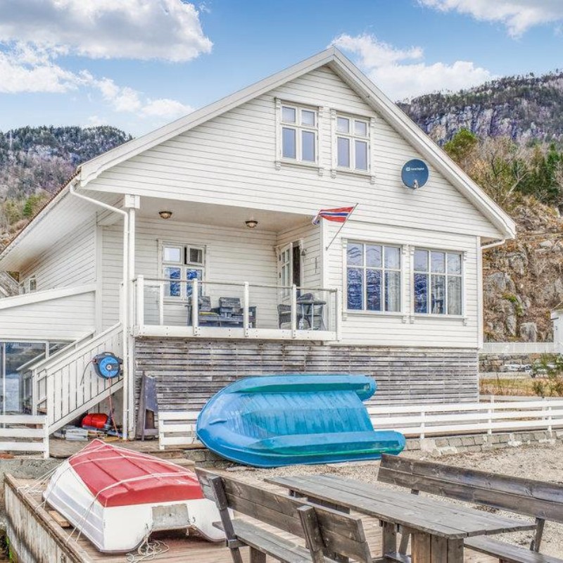 Sommerhus - 11 personer -  - Vanvikvegen - Vanvik/Suldal - 4209 - Vanvik