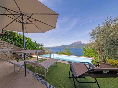 Holiday home - 8 persons -  - 37010 - Albisano