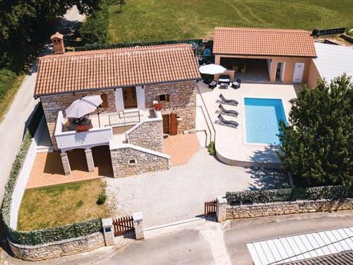 Holiday home - 8 persons -  - Zabrezani - Pazin-Zabrezani - 52000 - Pazin