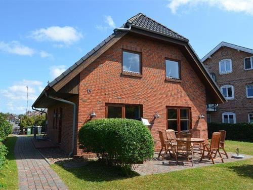 Holiday Home/Apartment - 8 persons -  - Theodor-Heuss-Straße - 25980 - Westerland