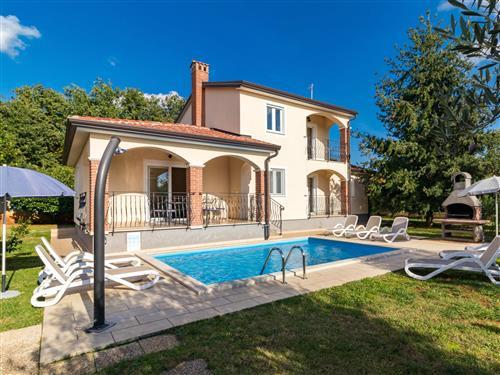 Holiday home - 8 persons -  - Porec - 52450