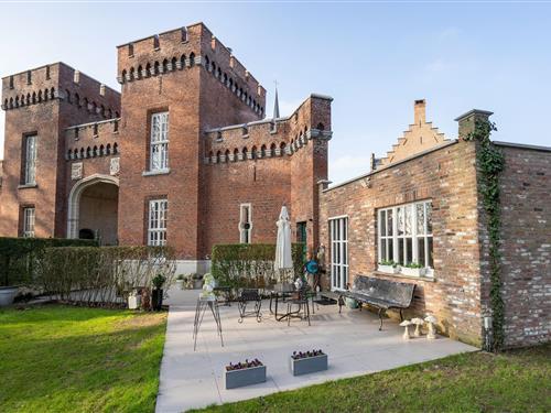 Slot / Borg - 4 personer -  - 9150 - Kruibeke