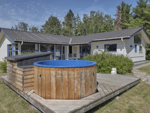 Holiday home - 8 persons -  - Lyravej - Mols - 8420 - Knebel