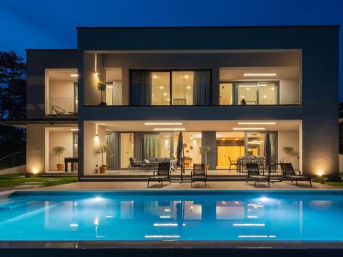 Feriehus - 8 personer -  - Martinski - Labin-Martinski - 52231 - Nedescina