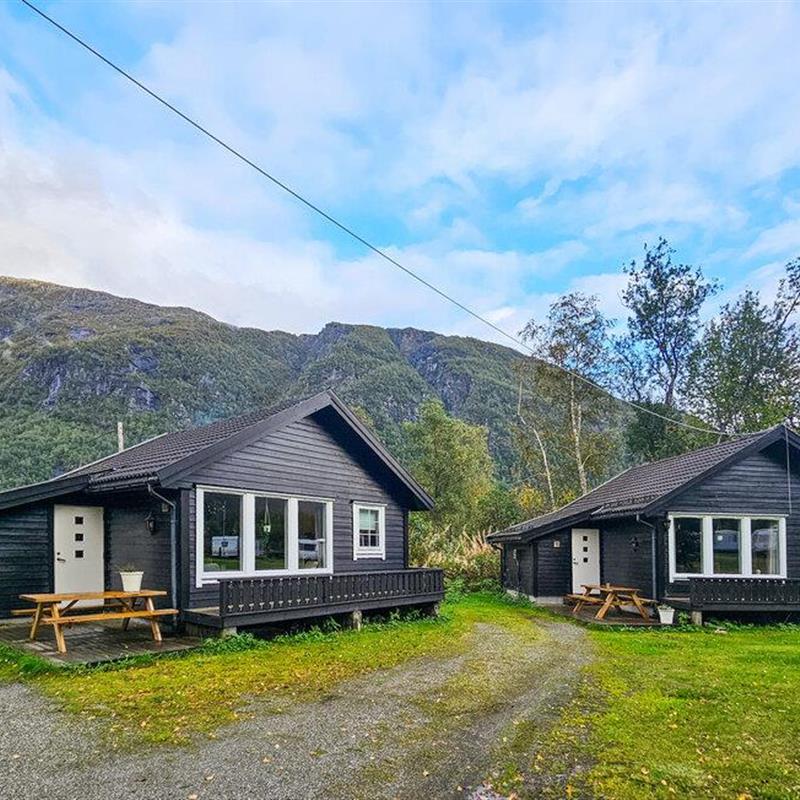 Sommerhus - 5 personer -  - Kyrkjevegen 24 nr. - 5760 - Røldal