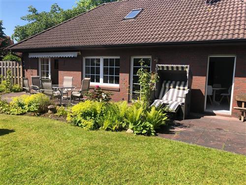 Holiday Home/Apartment - 4 persons -  - Georg-von-der-Vring Str. - 26441 - Jever