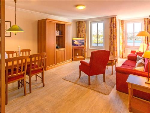 Holiday Home/Apartment - 4 persons -  - Strandpromenade - 17429 - Bansin